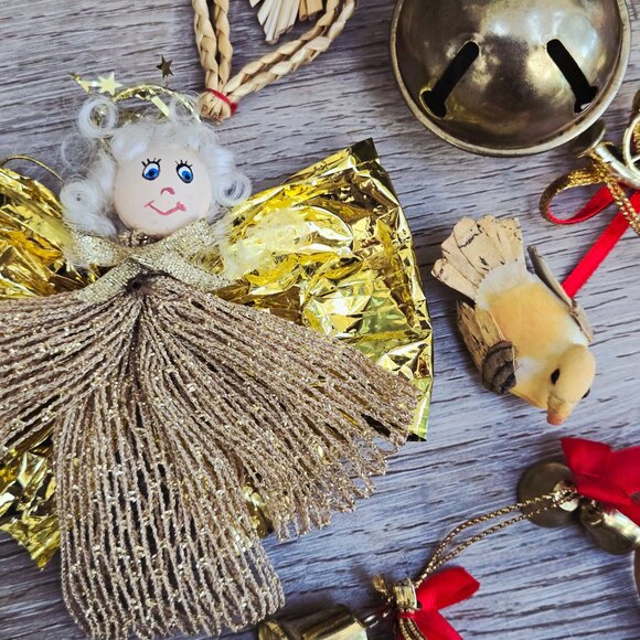 3/$45 💗 Vintage Gold-Themed Ornament Bundle – 11 Pieces – GUC - Picture 2 of 3